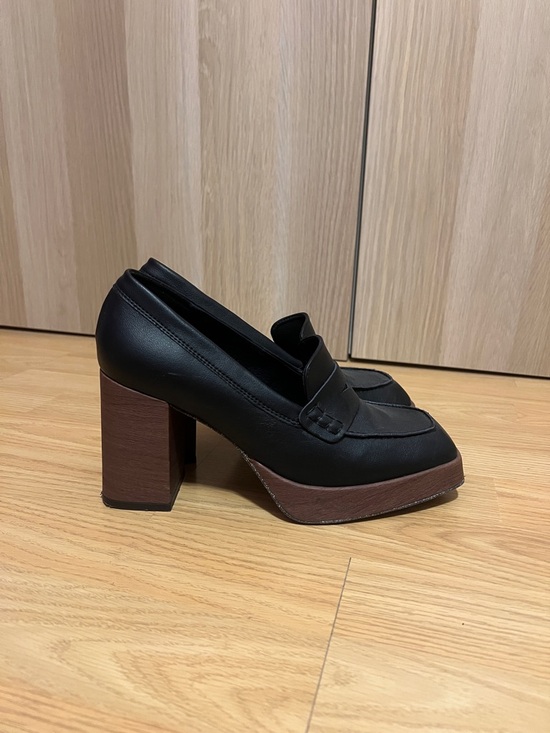 ALOHAS Shoes - Alohas Black Platform Block Heel Loafers - Women